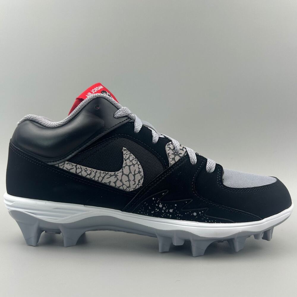 Jordan Stadium 90 Low TD Black Cement Mens 9.5 Football Cleats HQ0210-060 NEW